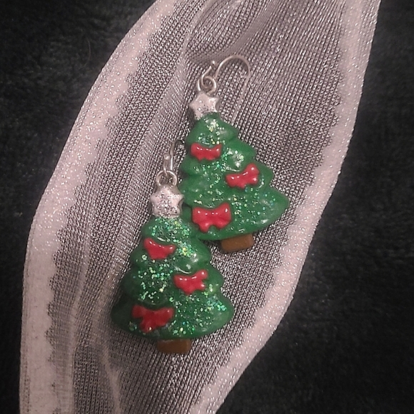 Sparkly Christmas Tree Earrings - Picture 1 of 2